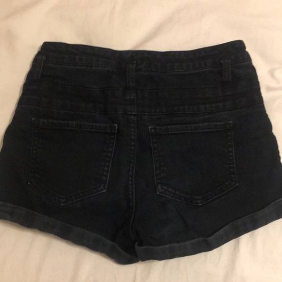 3 button high waisted shorts